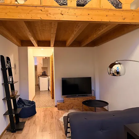 Loft In Old Town * فيلياندي