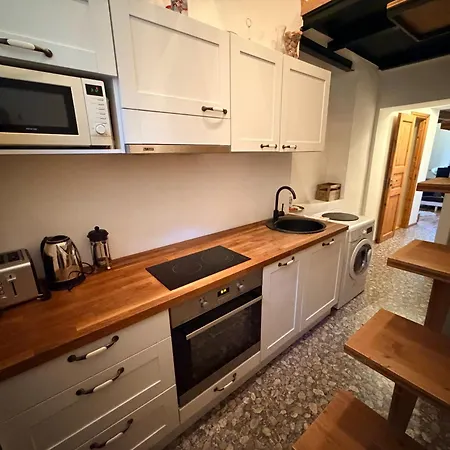 Loft In Old Town شقة *