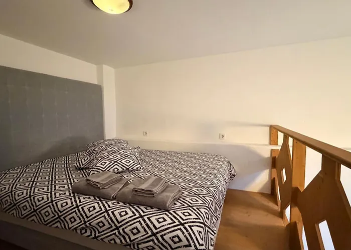 Loft In Old Town فيلياندي