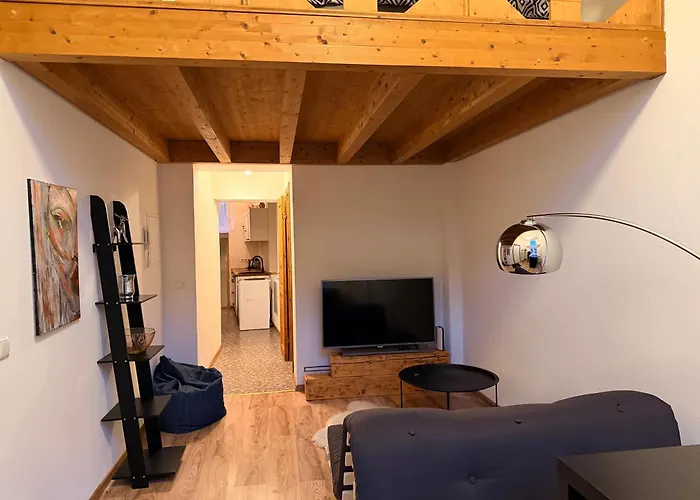 Loft In Old Town * فيلياندي